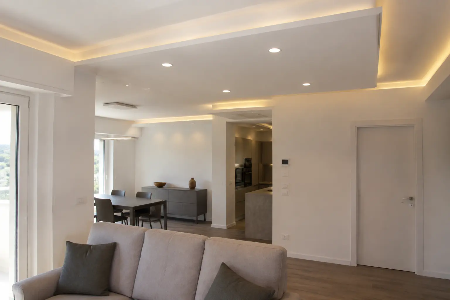 Controsoffitto in cartongesso con illuminazione integrata